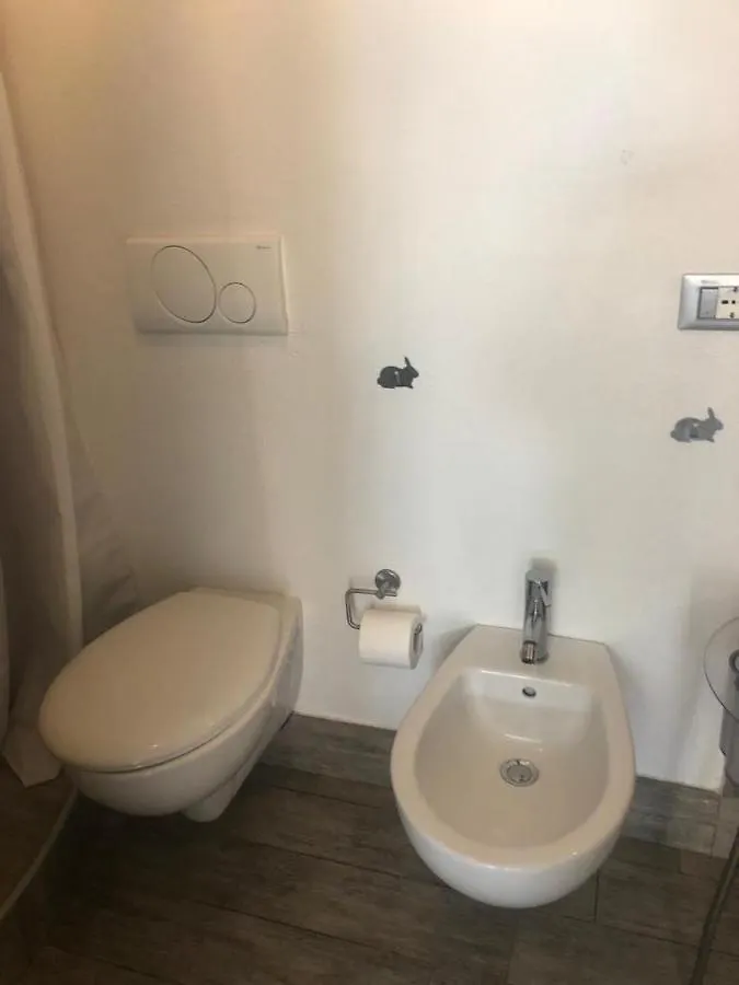 Riad Rooms Sarnico Bed & Breakfast